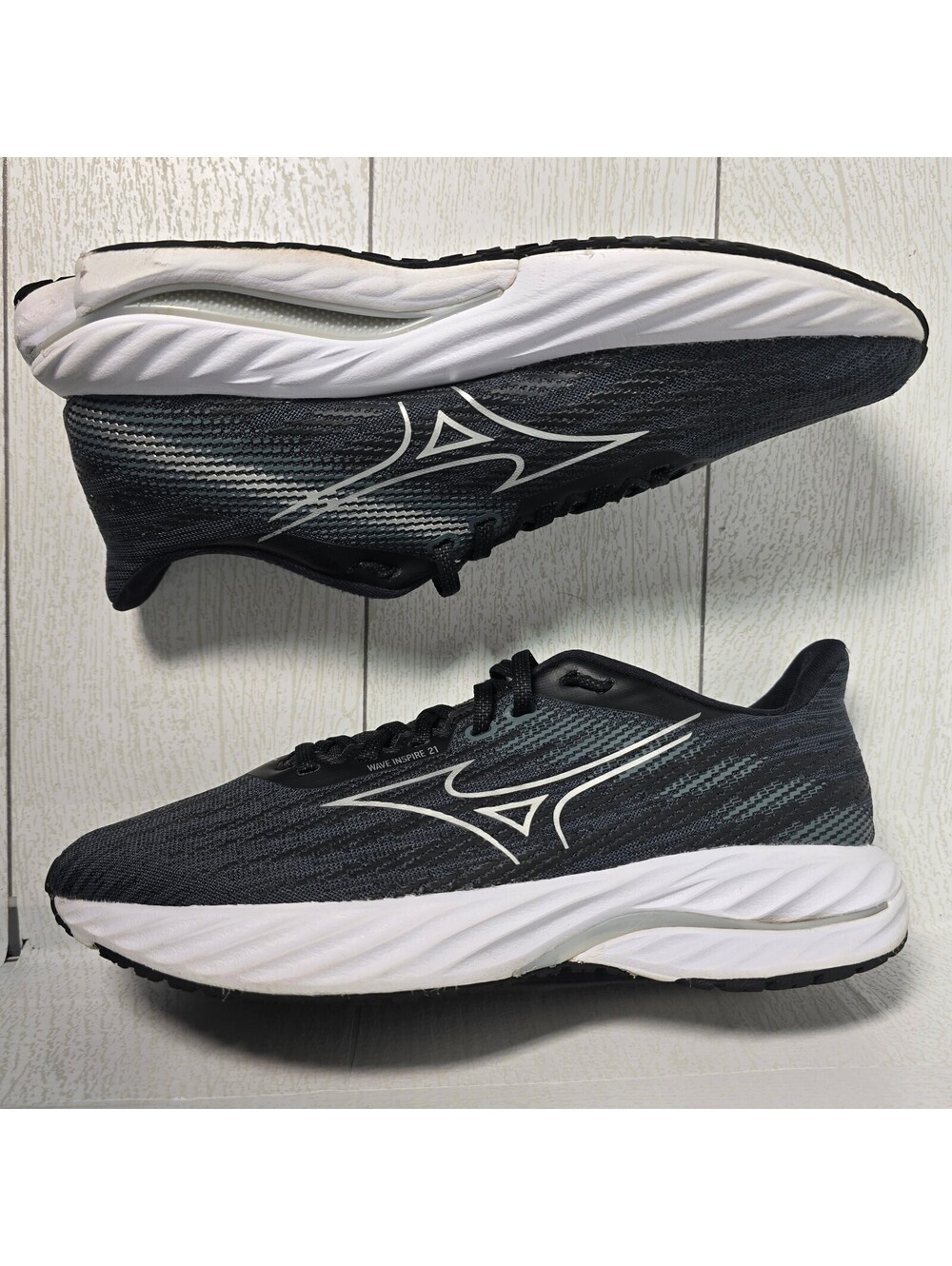 Mizuno Wave Inspire 21 Mujer US 8.5 Negro Plateado Running